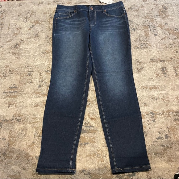 NWT 1822 Denim Dark Blue Straight Jeans - Picture 2 of 4